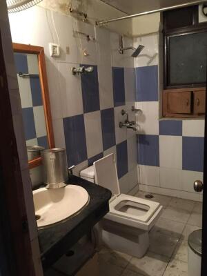 3 BHK Flat in Vaibhav Khand, Ghaziabad