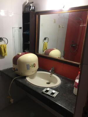 3 BHK Flat in Vaibhav Khand, Ghaziabad