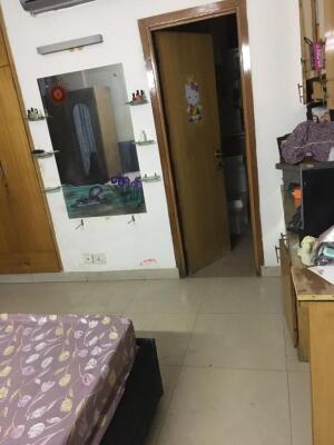 3 BHK Flat in Vaibhav Khand, Ghaziabad