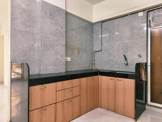 2 BHK Flat in Naupada, Thane West