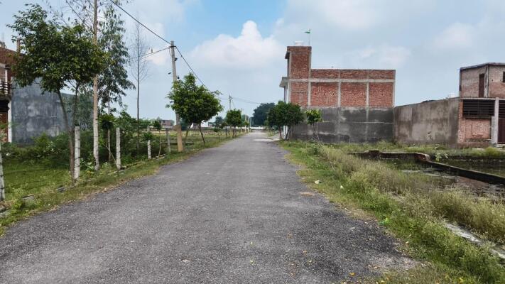 Residential land / Plot in Mohanlalganj, Lucknow