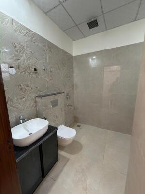3 BHK Independent Builder Floor in Wave City, Ghaziabad