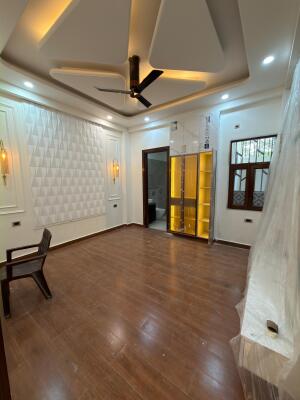 3 BHK Independent Builder Floor in Wave City, Ghaziabad