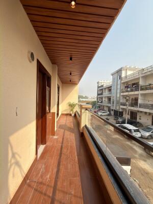 3 BHK Independent Builder Floor in Wave City, Ghaziabad