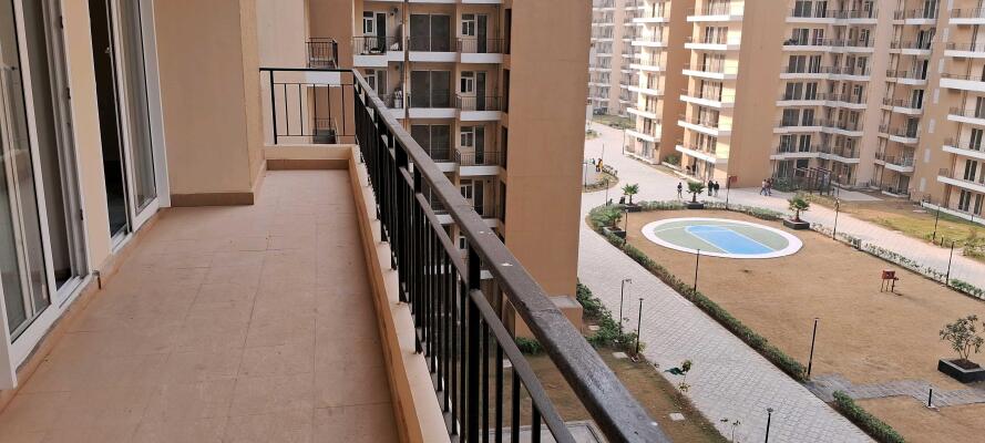 3 BHK Flat in Sector 76, Noida