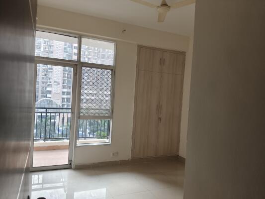 3 BHK Flat in Sector 75, Noida
