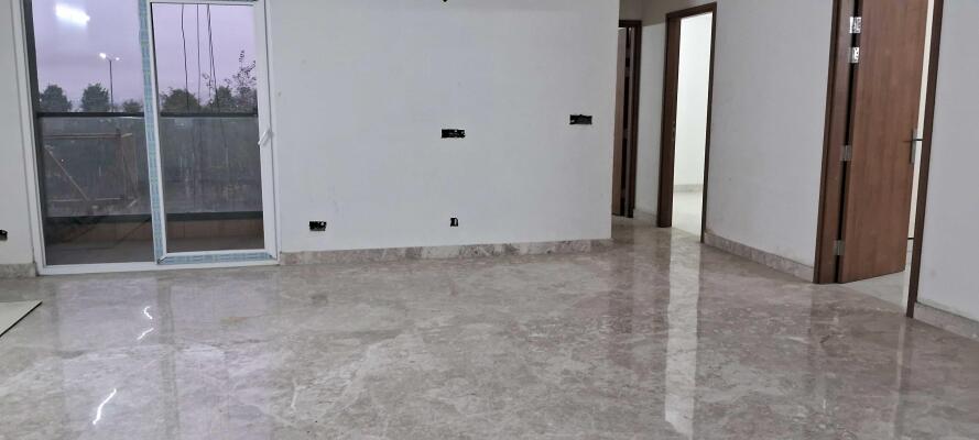 3 BHK Flat in Sector 77, Noida