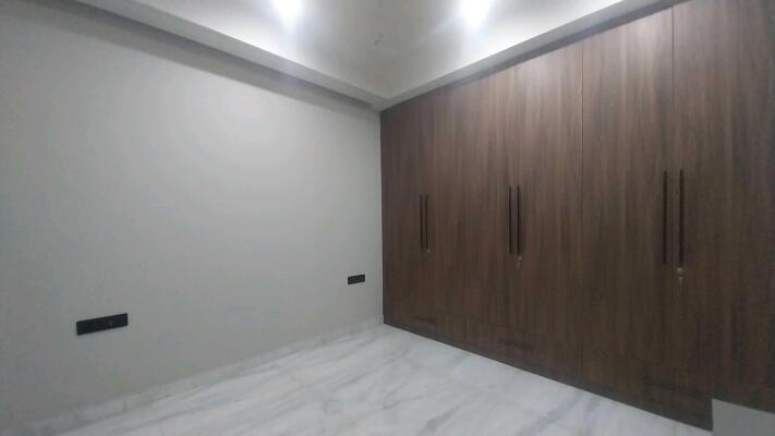 4 BHK Independent Builder Floor in Sector 26 Rohini, Delhi