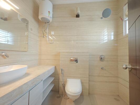 3 BHK Independent Builder Floor in Palam Vihar, Gurgaon