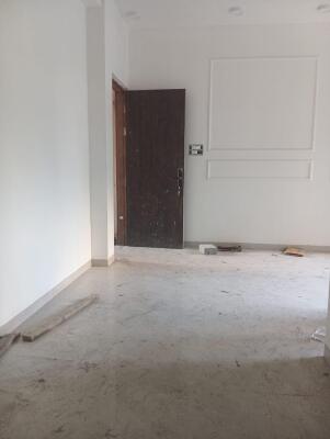 2 BHK Flat in Dadar West, Mumbai