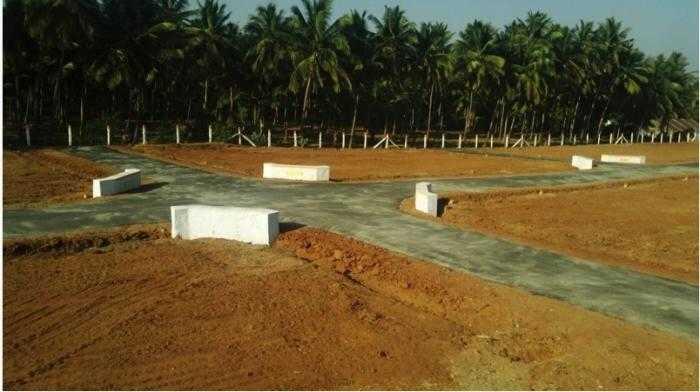 Residential land / Plot in Maghera, Vrindavan