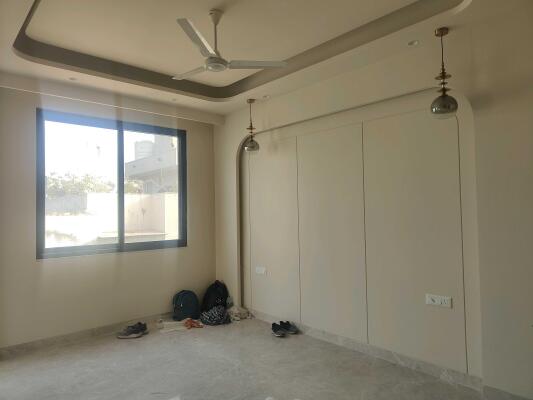 3 BHK Independent Builder Floor in Green Park, Delhi