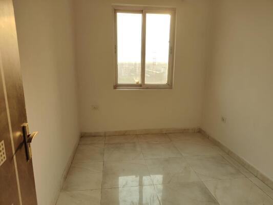 2 BHK Flat in Sector 70, Faridabad