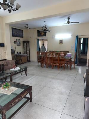 3 BHK Flat in Sector 61, Noida