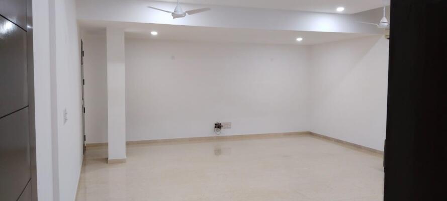 4 BHK Triplex Builder Floor in Neeti Bagh, Delhi
