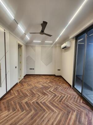3 BHK Independent Builder Floor in Defence Colony, South Delhi