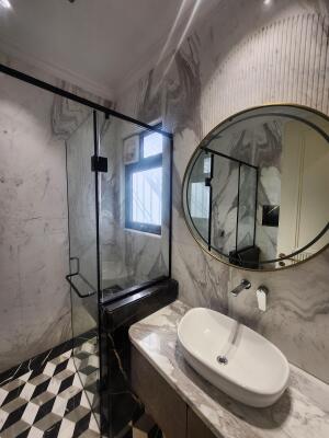 3 BHK Independent Builder Floor in Defence Colony, South Delhi