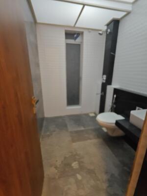 3 BHK Flat in Lokhandwala Kandivali East, Mumbai