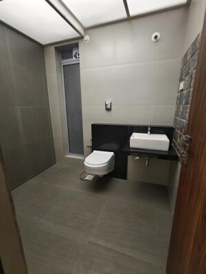 3 BHK Flat in Lokhandwala Kandivali East, Mumbai