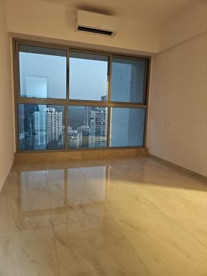 3 BHK Flat in Lokhandwala Kandivali East, Mumbai