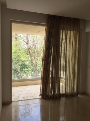 3 BHK Flat in Hiranandani Meadows, Manpada