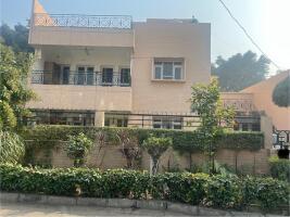 5 Bedroom House in Sector 8 Chandigarh