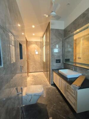 4 BHK Independent Builder Floor in South Extension 2, Delhi