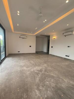 4 BHK Independent Builder Floor in South Extension 2, Delhi