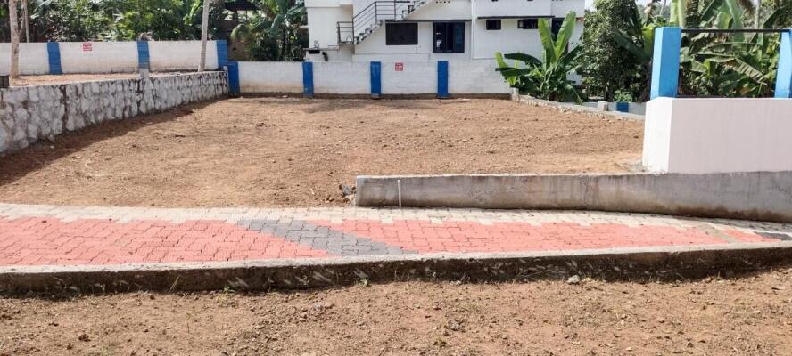 Residential land / Plot in Karyavattom, Trivandrum