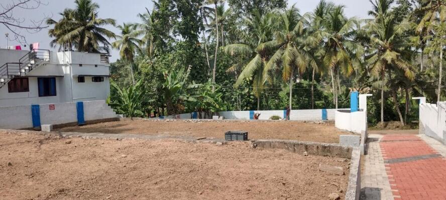 Residential land / Plot in Karyavattom, Trivandrum