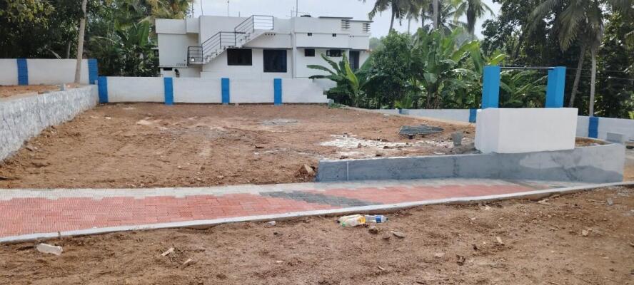 Residential land / Plot in Karyavattom, Trivandrum