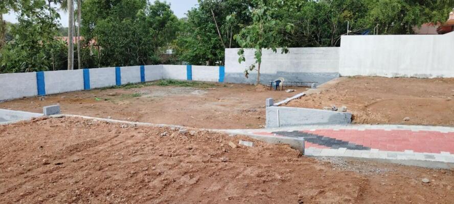 Residential land / Plot in Karyavattom, Trivandrum