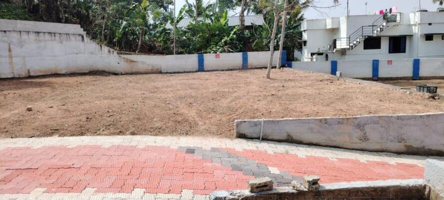 Residential land / Plot in Karyavattom, Trivandrum