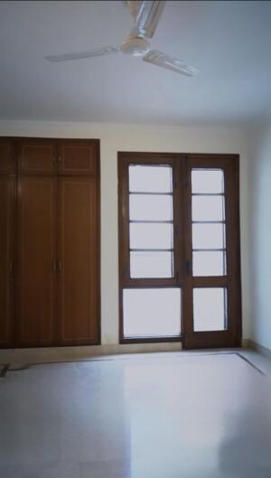 4 BHK Independent Builder Floor in Malcha Marg, Delhi