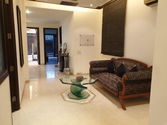 4 BHK Independent Builder Floor in Nehru Place, Delhi