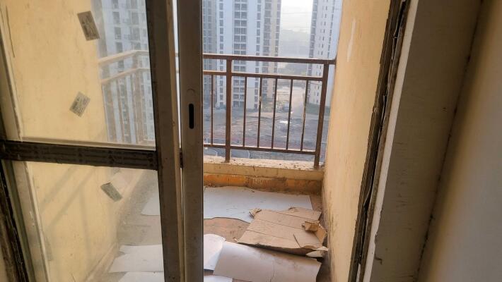 2 BHK Flat in Sector 134, Noida