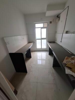 2 BHK Flat in Ghodbunder Road, Thane