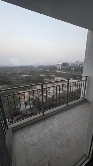 2 BHK Flat in Sector 43, Noida