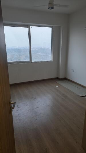 2 BHK Flat in Sector 43, Noida