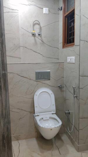 3 BHK Independent Builder Floor in Mahavir Enclave, Delhi