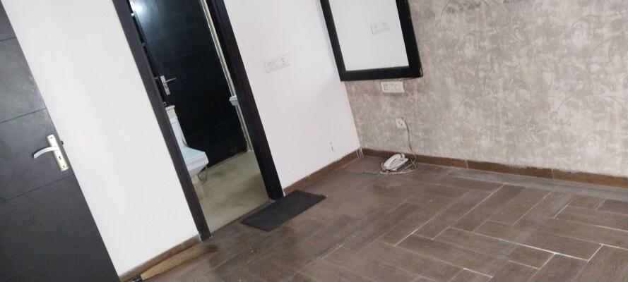 3 BHK Flat in Sector 137, Noida
