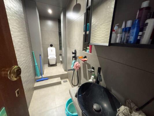 2 BHK Flat in Tilak nagar, Chembur