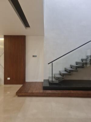 4 BHK Duplex Builder Floor in Sector 8 Dwarka, Delhi