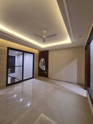 4 BHK Duplex Builder Floor in Sector 8 Dwarka, Delhi