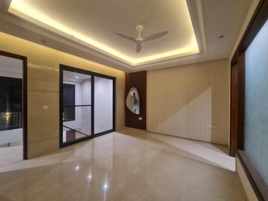4 BHK Duplex Builder Floor in Sector 8 Dwarka, Delhi