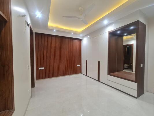 4 BHK Duplex Builder Floor in Sector 8 Dwarka, Delhi