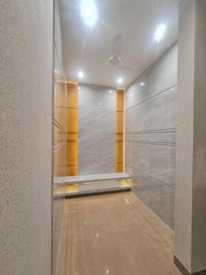 4 BHK Duplex Builder Floor in Sector 8 Dwarka, Delhi