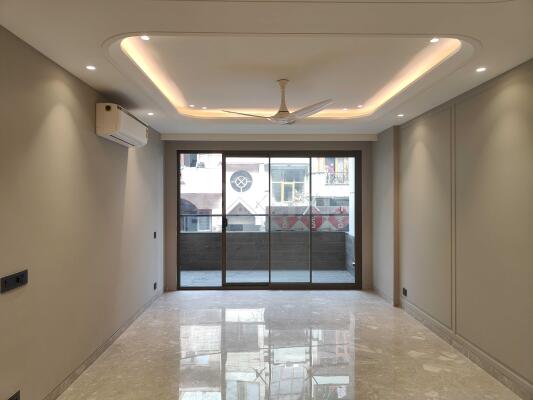 3 BHK Independent Builder Floor in Kalkaji, Delhi