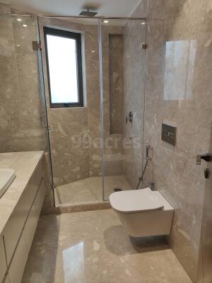 3 BHK Independent Builder Floor in Kalkaji, Delhi