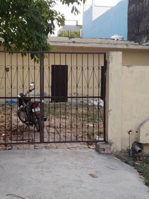 Residential land / Plot in Sector 37, Greater Noida